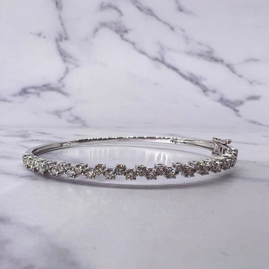 18K Diamond Bangle GQYBA6153