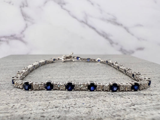 18K Diamond & Blue Sapphire Bracelet GQYBR6119-BS